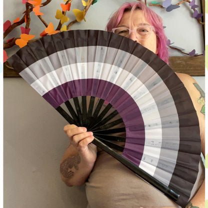 Asexual folding hand fan