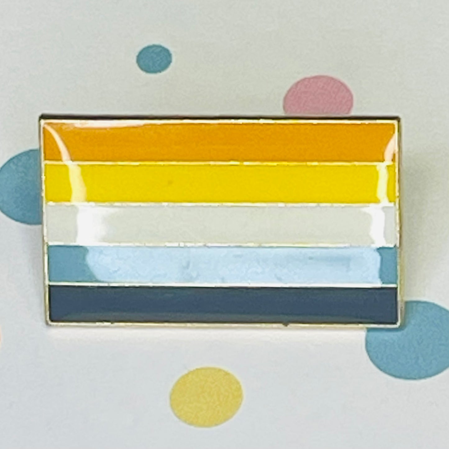 Aroace flag lapel pin