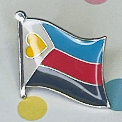 Polyamory Tricolor Egg Pride Flag Lapel Pin