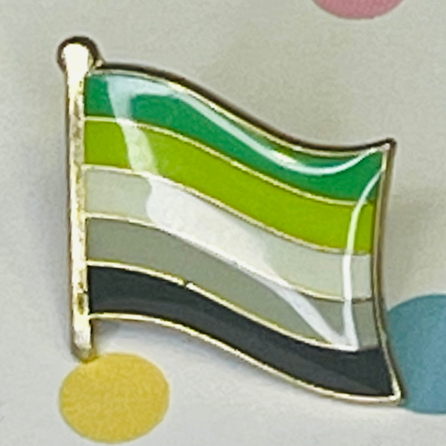 Aromantic flag lapel pin