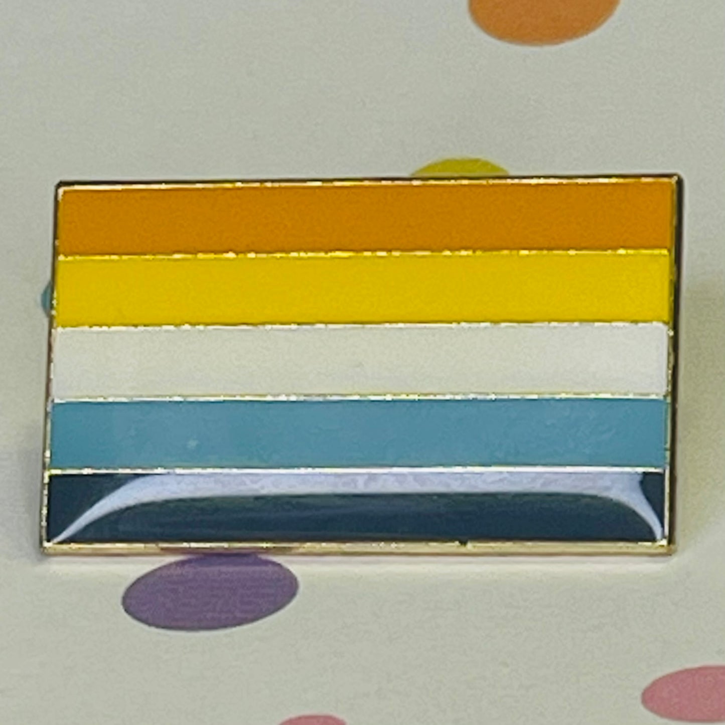 Aroace flag lapel pin